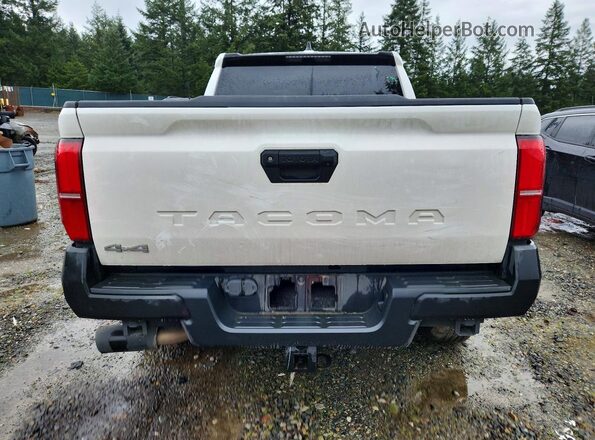 3TYLD5KN3RT009202 2024 TOYOTA TACOMA White Հետևի տեսք