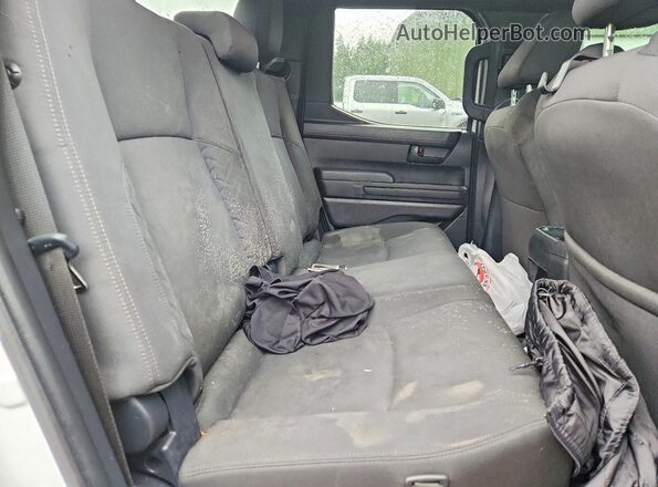 3TYLD5KN3RT009202 2024 TOYOTA TACOMA White Հետևի նստատեղերի տեսք