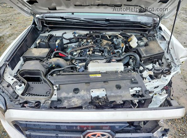 3TYLD5KN3RT009202 2024 TOYOTA TACOMA White Սալոնի հետևի տեսք