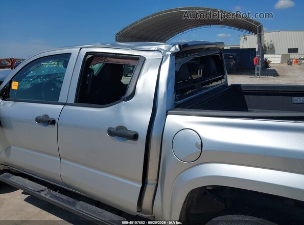 3TYLD5KN4ST018397 2025 TOYOTA TACOMA Silver Rear interior view