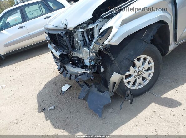 3TYLD5KN6RT006729 2024 TOYOTA TACOMA Silver Вид спереду