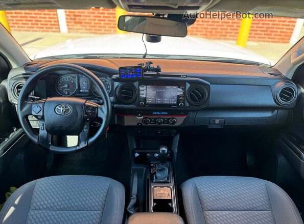 3TYRZ5CN4PT034259 2023 TOYOTA TACOMA White Widok zestawu wskaźników