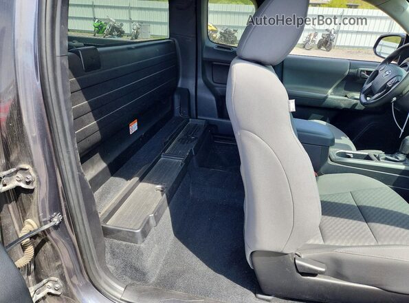 3TYSX5EN0LT002584 2020 TOYOTA TACOMA Gray Rear seats view