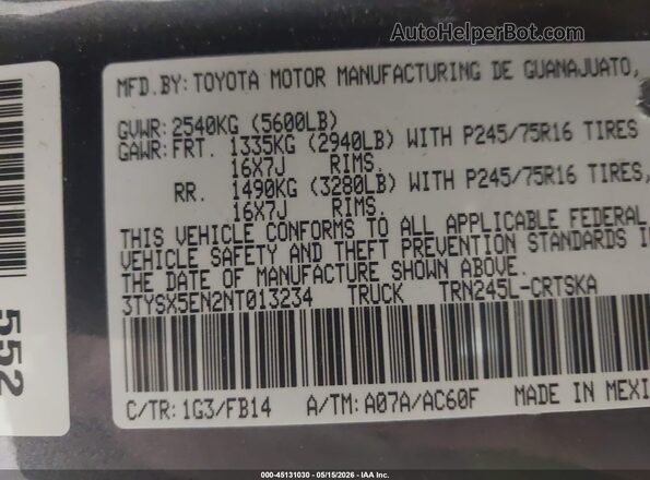 3TYSX5EN2NT013234 2022 TOYOTA TACOMA Gray Вид підкапотного простору