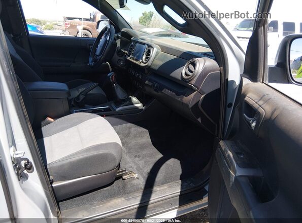 3TYSZ5AN5LT004086 2020 TOYOTA TACOMA Gray Vista interior delantera