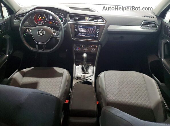3VV0B7AX0JM157381 2018 VOLKSWAGEN TIGUAN Black Вид панелі приладів