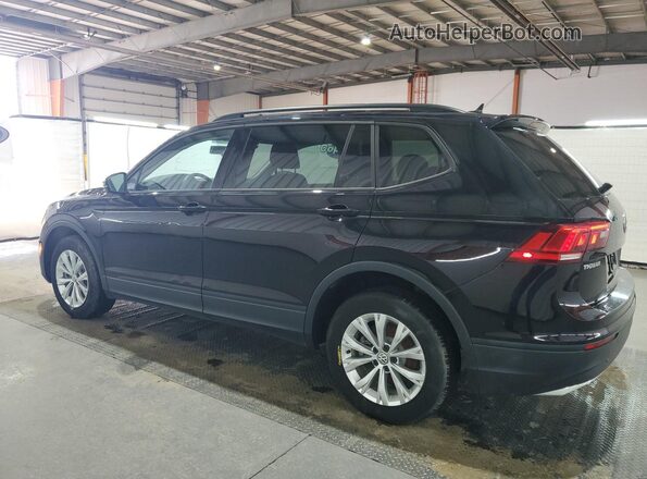 3VV0B7AX0JM157381 2018 VOLKSWAGEN TIGUAN Black 