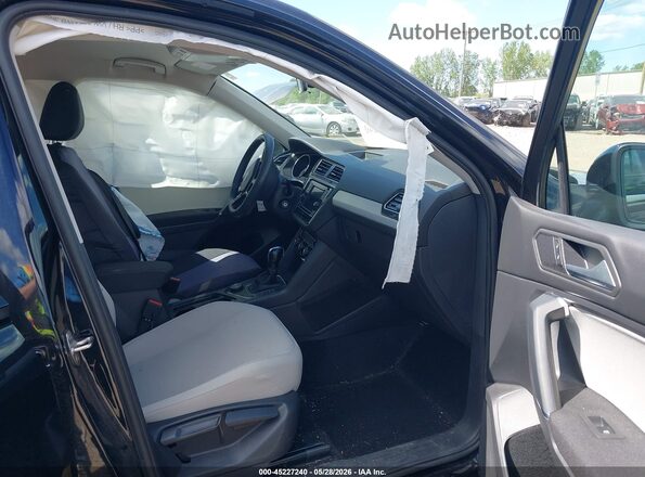 3VV0B7AX0LM151714 2020 VOLKSWAGEN TIGUAN Черный Вид салона спереди