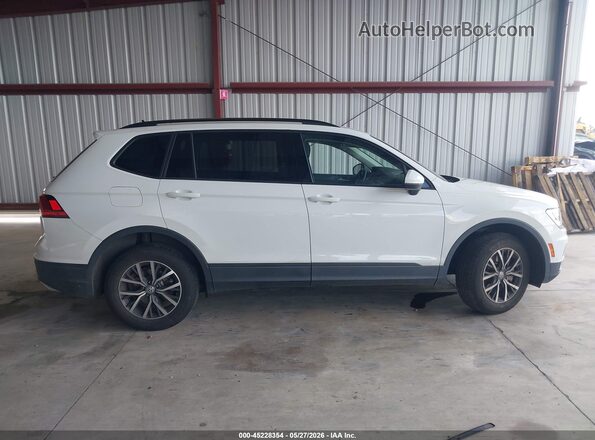 3VV0B7AX0MM060203 2021 VOLKSWAGEN TIGUAN Белый Вид задней части салона