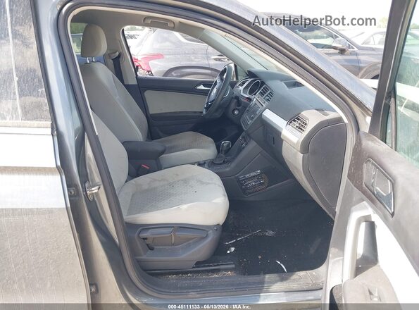 3VV0B7AX3JM123645 2018 VOLKSWAGEN TIGUAN Gray 