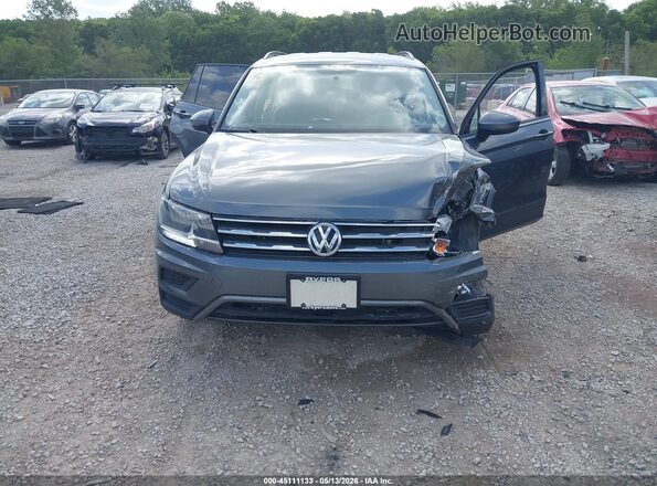 3VV0B7AX3JM123645 2018 VOLKSWAGEN TIGUAN Gray 