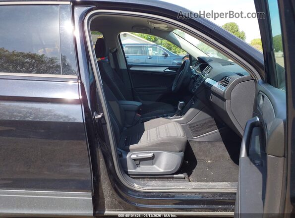 3VV0B7AX3NM169952 2022 VOLKSWAGEN TIGUAN Черный Вид салона спереди