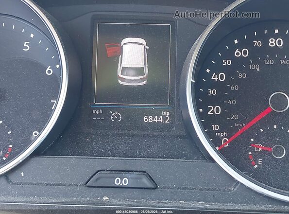 3VV0B7AX4JM131639 2018 VOLKSWAGEN TIGUAN White 