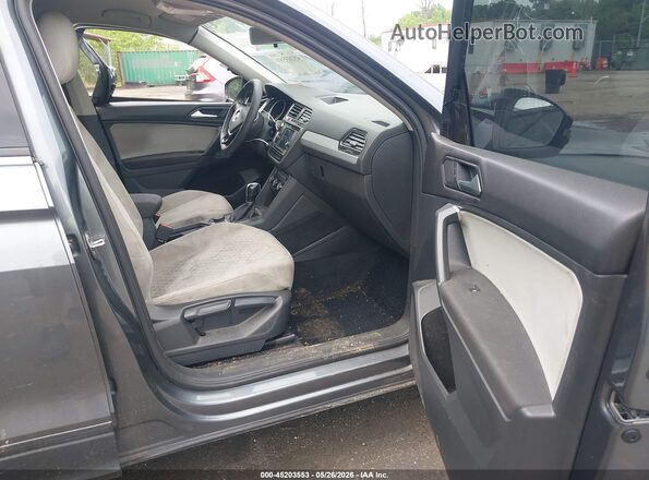 3VV0B7AX5JM082967 2018 VOLKSWAGEN TIGUAN Gray Vista interior delantera