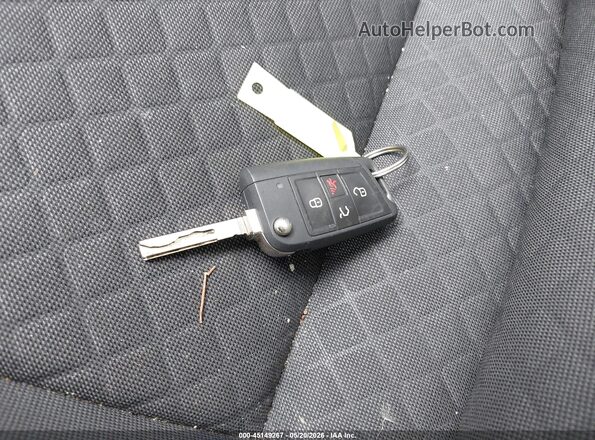 3VV0B7AX6LM139082 2020 VOLKSWAGEN TIGUAN Gray Widok deski rozdzielczej