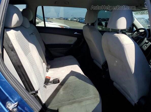 3VV0B7AX7LM124820 2020 VOLKSWAGEN TIGUAN Blue 