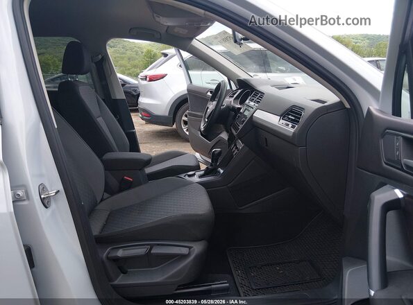 3VV0B7AX9JM089887 2018 VOLKSWAGEN TIGUAN White Սալոնի դիմացի տեսք