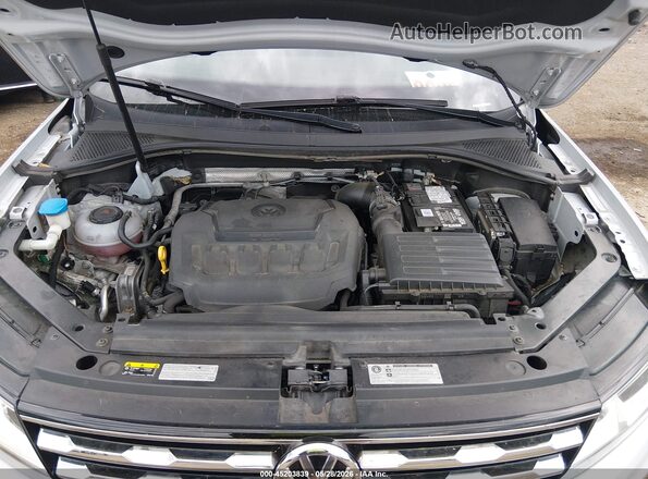 3VV0B7AX9JM089887 2018 VOLKSWAGEN TIGUAN White Հետևի տեսք