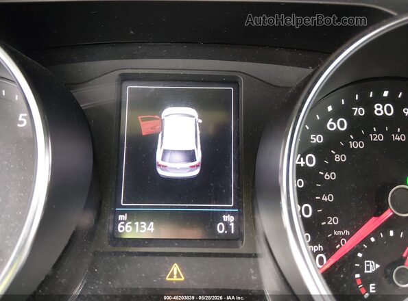 3VV0B7AX9JM089887 2018 VOLKSWAGEN TIGUAN White 