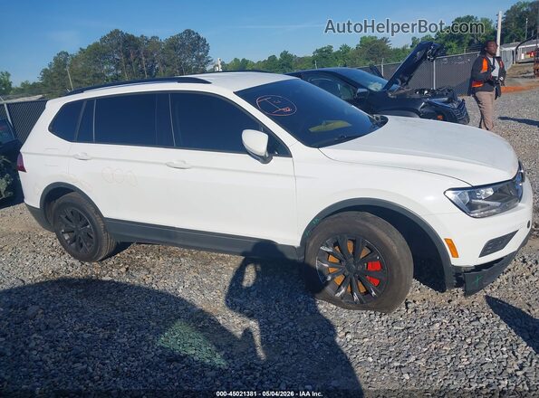 3VV1B7AX0LM072337 2020 VOLKSWAGEN TIGUAN Белый Вид задней части салона