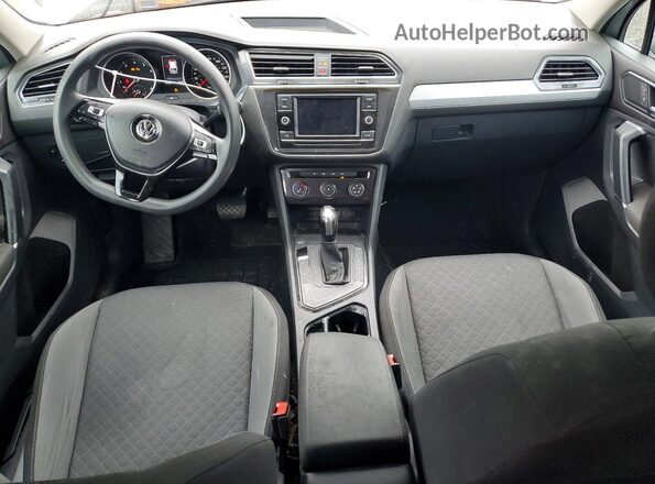 3VV1B7AX1JM015268 2018 VOLKSWAGEN TIGUAN Silver 