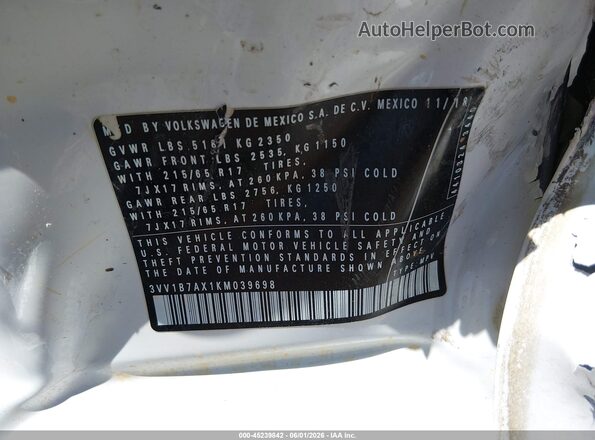 3VV1B7AX1KM039698 2019 VOLKSWAGEN TIGUAN White ძრავის განყოფილების ხედი