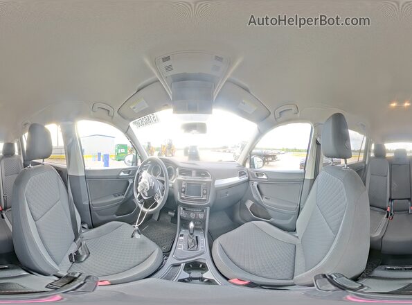3VV1B7AX2JM030314 2018 VOLKSWAGEN TIGUAN Gray 