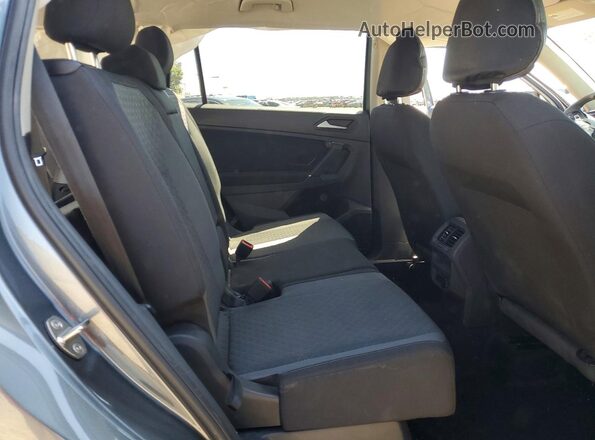 3VV1B7AX2LM165327 2020 VOLKSWAGEN TIGUAN Gray Vista interior trasera