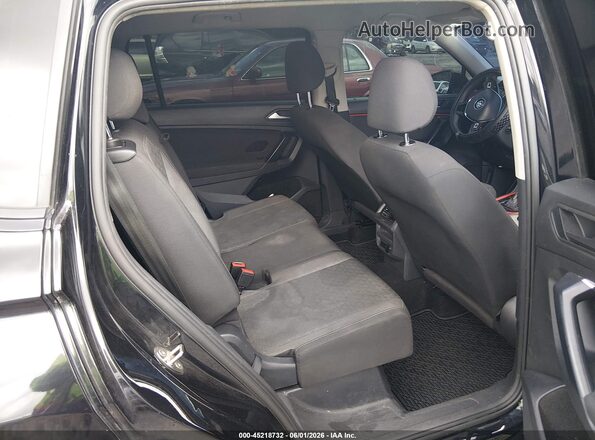 3VV1B7AX2MM007197 2021 VOLKSWAGEN TIGUAN Black VIN sticker view