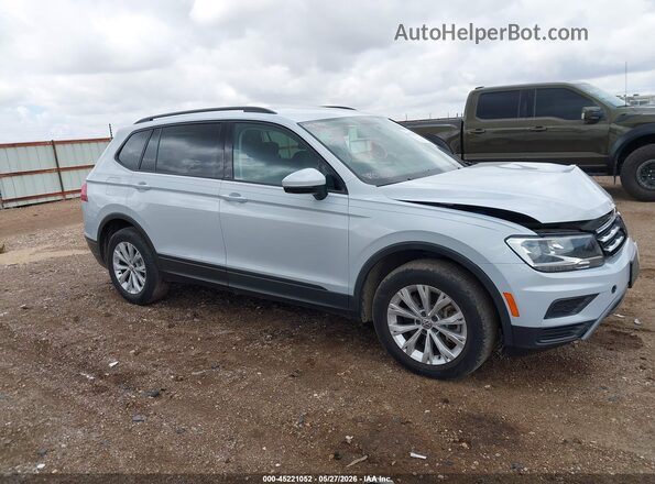 3VV1B7AX4KM061470 2019 VOLKSWAGEN TIGUAN Gray Rear interior view