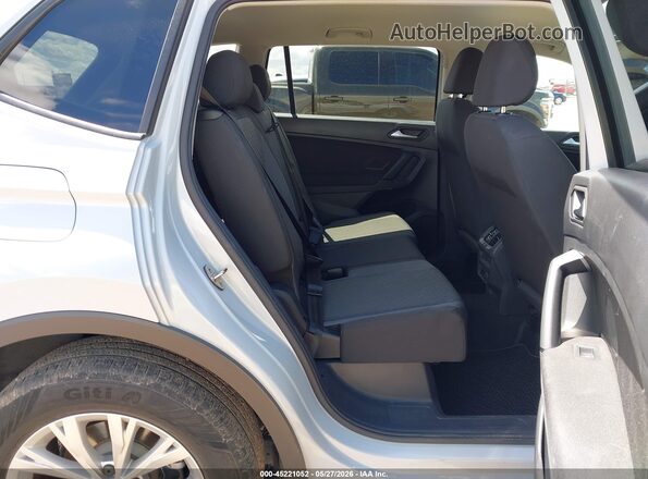 3VV1B7AX4KM061470 2019 VOLKSWAGEN TIGUAN Gray VIN sticker view