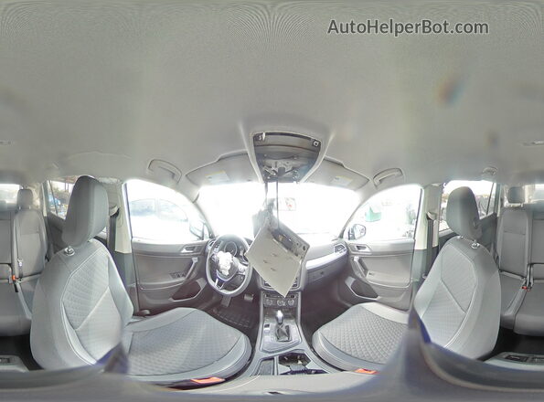 3VV1B7AX4MM086176 2021 VOLKSWAGEN TIGUAN Silver Սալոնի 360 աստիճան տեսք