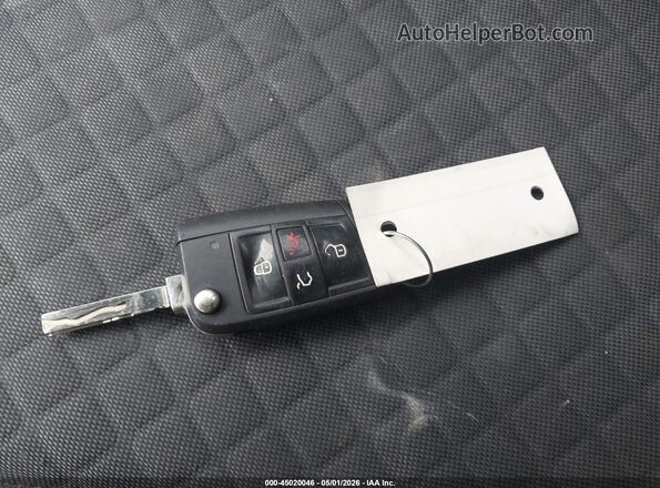 3VV1B7AX5JM017976 2018 VOLKSWAGEN TIGUAN White წინა პანელის ხედი