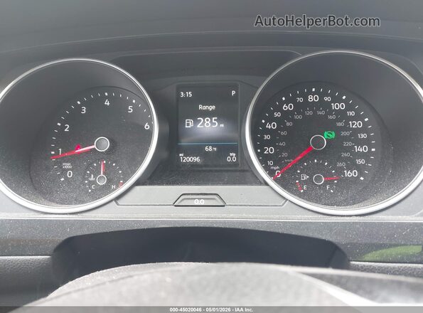 3VV1B7AX5JM017976 2018 VOLKSWAGEN TIGUAN White უკანა სავარძლების ხედი