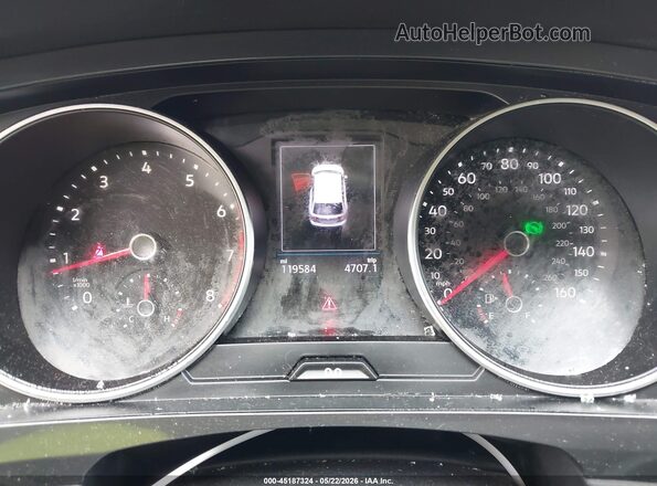 3VV1B7AX6JM028954 2018 VOLKSWAGEN TIGUAN Blue უკანა სავარძლების ხედი