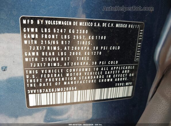 3VV1B7AX6JM028954 2018 VOLKSWAGEN TIGUAN Blue ძრავის განყოფილების ხედი