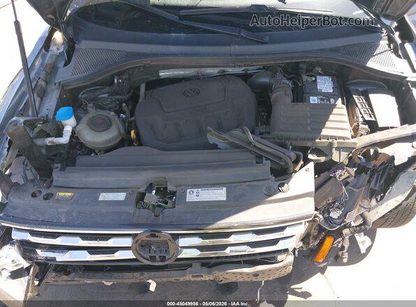 3VV1B7AX7JM091044 2018 VOLKSWAGEN TIGUAN Gray Widok z tyłu