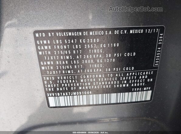 3VV1B7AX7JM091044 2018 VOLKSWAGEN TIGUAN Gray Widok komory silnika