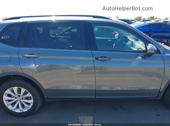 3VV1B7AX7JM091044 2018 VOLKSWAGEN TIGUAN Gray Widok wnętrza 360 stopni