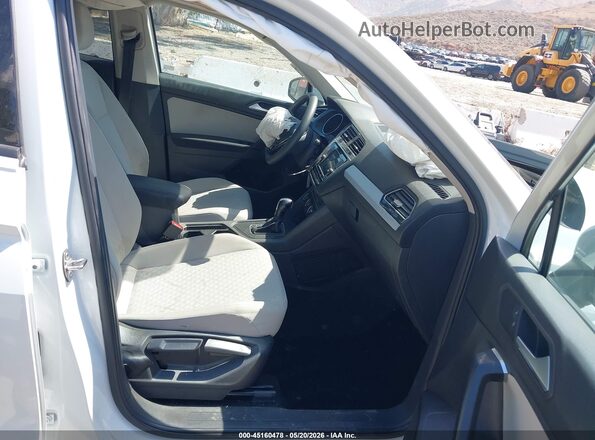 3VV1B7AX7KM199763 2019 VOLKSWAGEN TIGUAN White Вид салону спереду