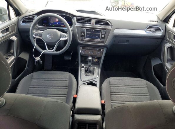 3VV1B7AX7NM088232 2022 VOLKSWAGEN TIGUAN Silver 