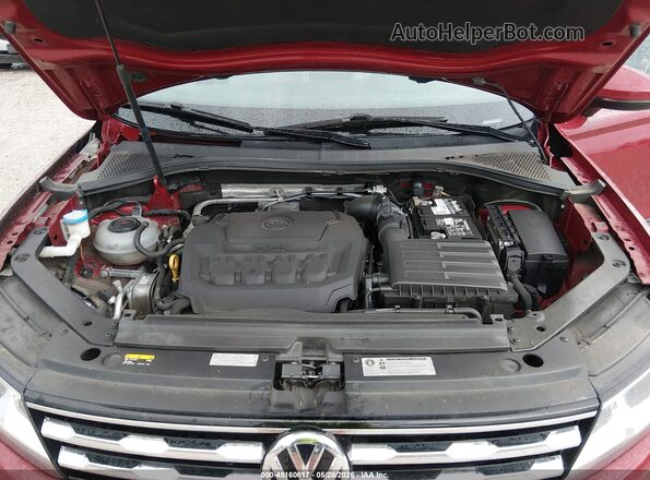 3VV1B7AX8JM022461 2018 VOLKSWAGEN TIGUAN Темно-бордовый Вид сзади