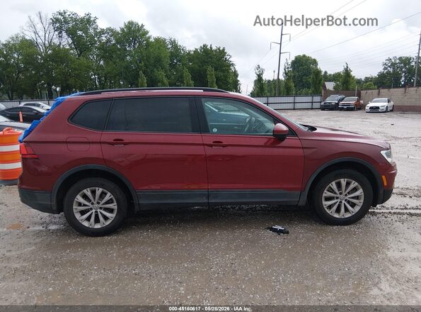 3VV1B7AX8JM022461 2018 VOLKSWAGEN TIGUAN Темно-бордовый Вид задней части салона