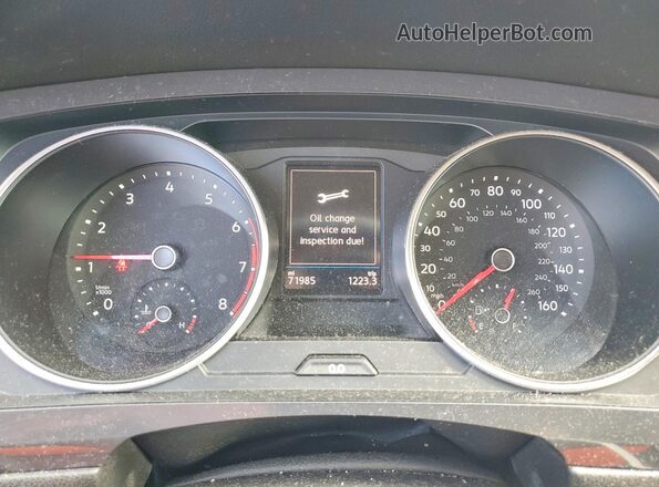 3VV1B7AX8LM036508 2020 VOLKSWAGEN TIGUAN Gray ხელსაწყოთა პანელის ხედი