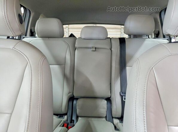 3VV1B7AX9JM035140 2018 VOLKSWAGEN TIGUAN Gray Vista de los asientos traseros
