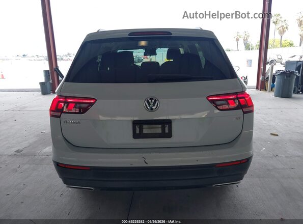 3VV1B7AX9JM082071 2018 VOLKSWAGEN TIGUAN White 