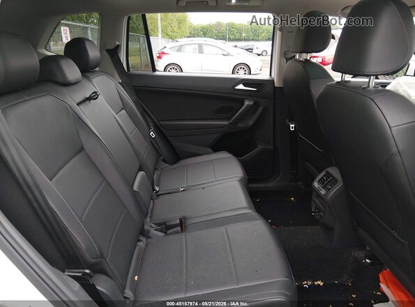 3VV2B7AX0KM010018 2019 VOLKSWAGEN TIGUAN White VIN կոդի պիտակի տեսք