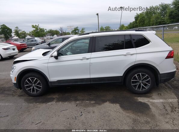 3VV2B7AX0KM010018 2019 VOLKSWAGEN TIGUAN White Սալոնի 360 աստիճան տեսք