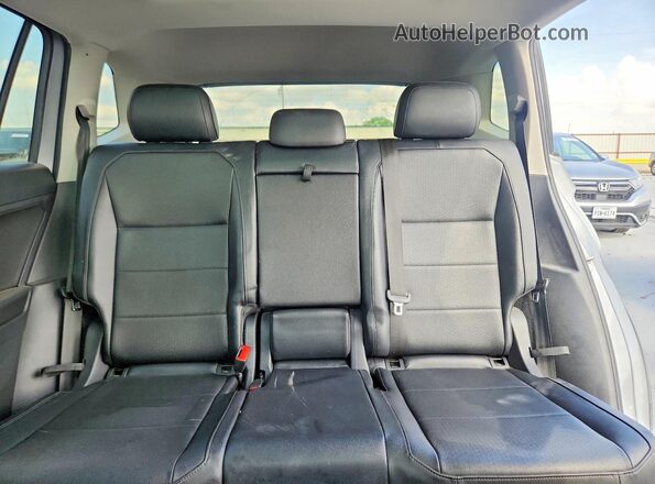 3VV2B7AX0LM005449 2020 VOLKSWAGEN TIGUAN Silver Հետևի նստատեղերի տեսք