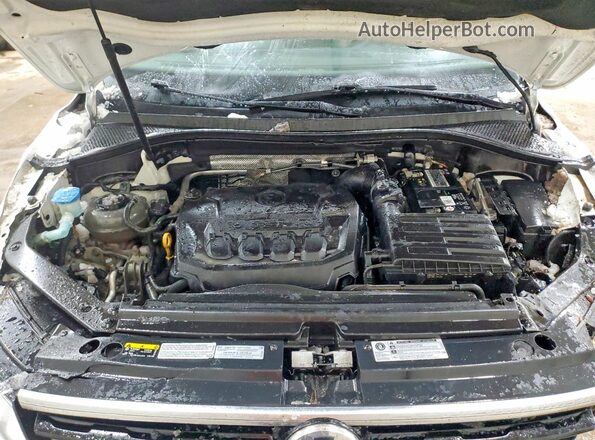 3VV2B7AX0LM135666 2020 VOLKSWAGEN TIGUAN White Вид підкапотного простору